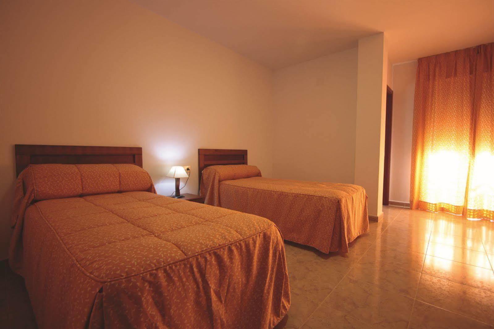 Hotel Balneario Fuentes Del Trampal Carmonita Kültér fotó